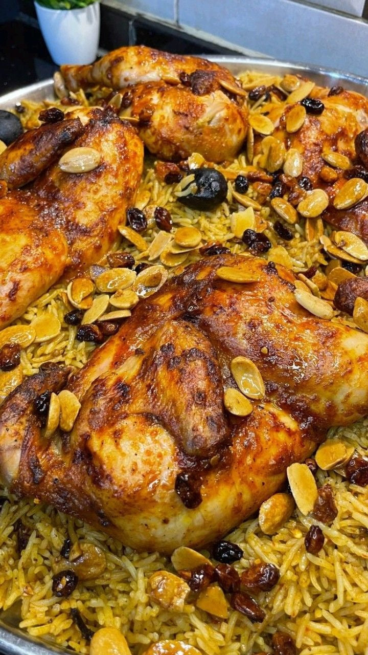 فرخة مندي وورق عنب