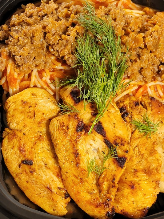 مكرونة بولونيز + صدور فراخ